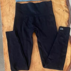 SET Active Black Leggings like new condition